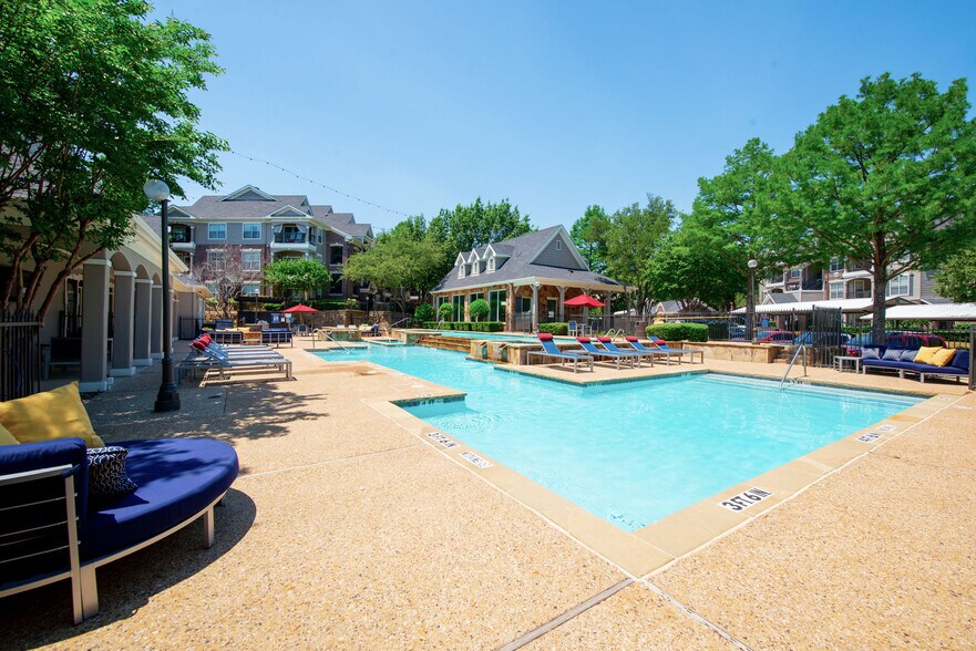 Grapevine 2499 3601 Grapevine Mills Pky Grapevine TX 76051