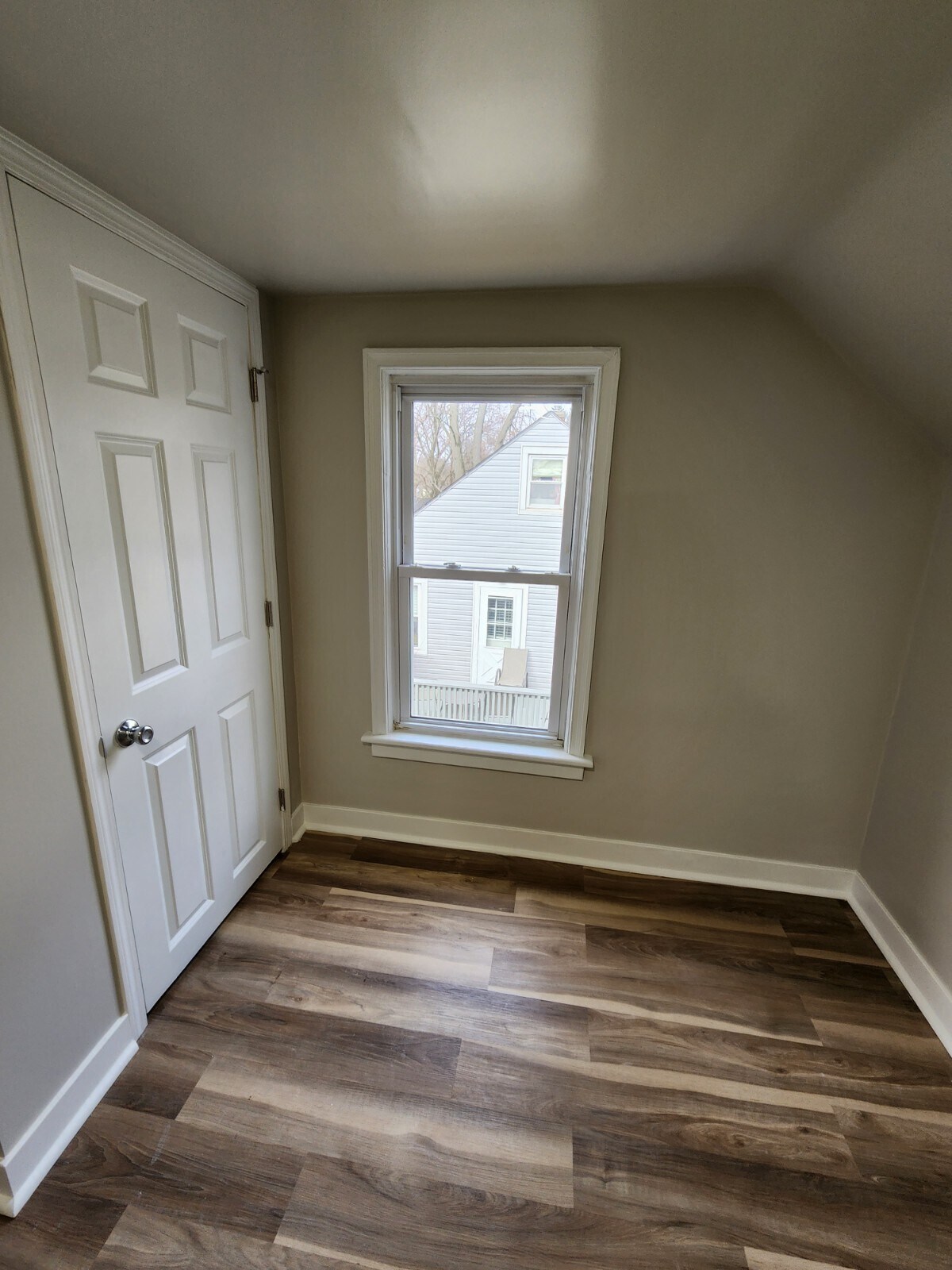 Building Photo - 410 McKinley St