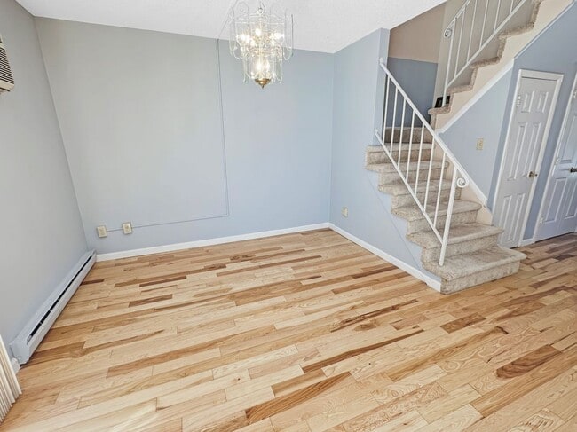 Building Photo - 1206 Chelsea Cove S