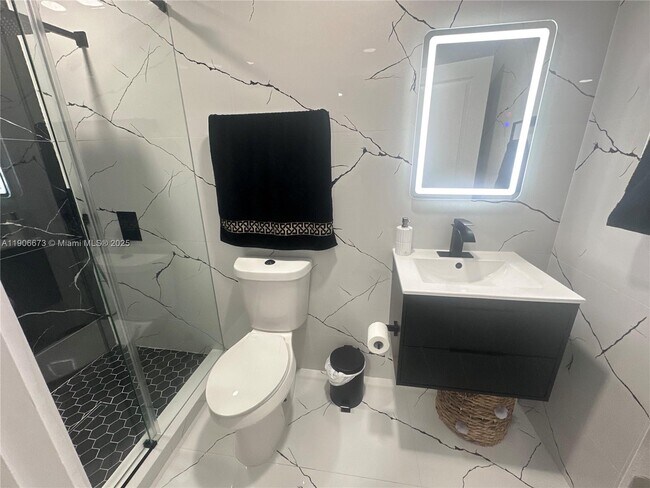 Building Photo - 22045 SW 114th Ave