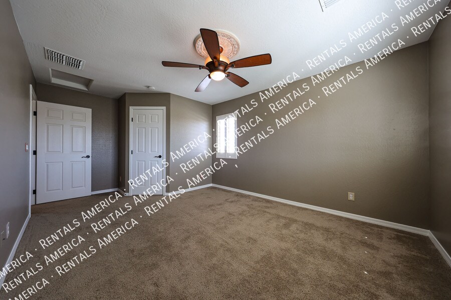 Building Photo - 26462 N 165th Dr