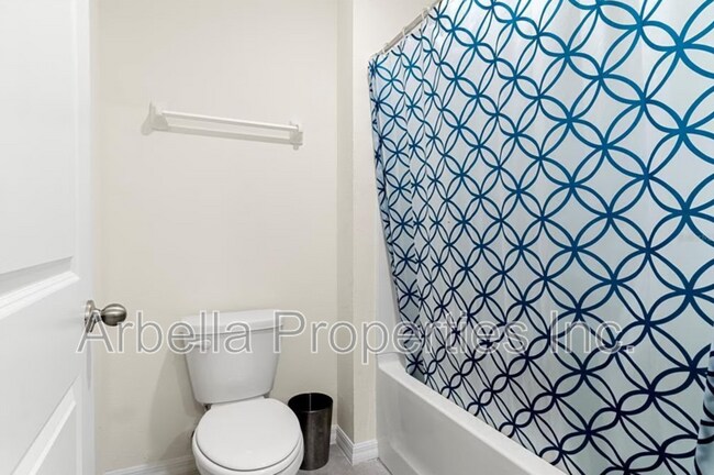 Building Photo - 12262 Kingsley Trl