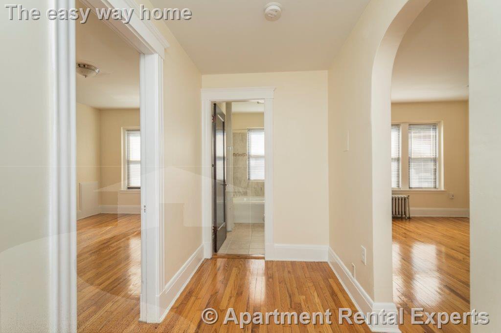 Building Photo - 123 Highland Ave