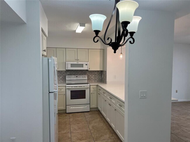 Building Photo - 5617 Ashton Lake Dr