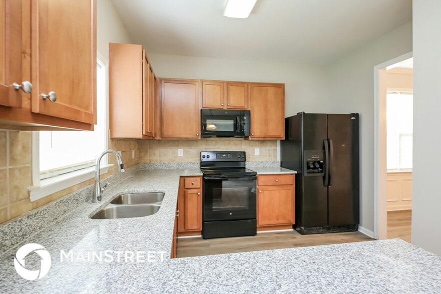 Building Photo - 248 Springs Crossing