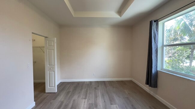 Building Photo - 5283 Ellery Terrace