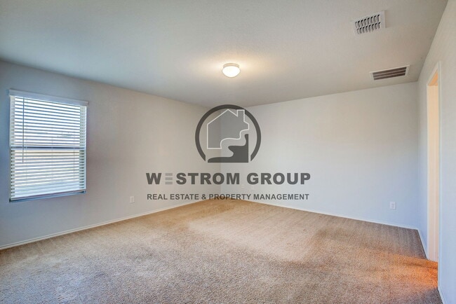 Building Photo - 404 Falling Star Dr