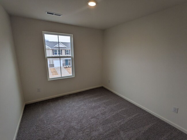 Building Photo - Brand New Corner Unit 3 Bedroom Townhome i...