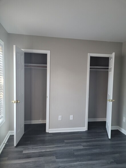 Building Photo - 4622 Punjab St