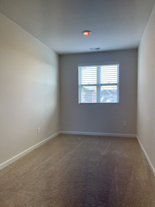 Building Photo - 7213 Carrie Ct