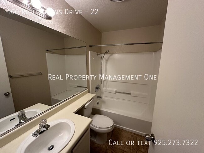 Building Photo - 100 Reflections Dr