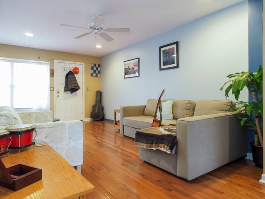 Building Photo - 3732 Falls Rd