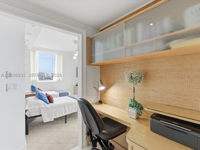 Building Photo - 17875 Collins Ave