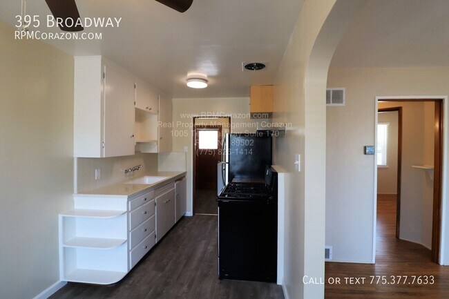 Building Photo - 395 Broadway-