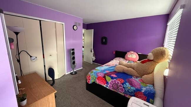 Building Photo - 735 Hamilton Ct