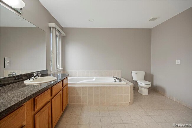 Building Photo - 50353 Livingston Dr