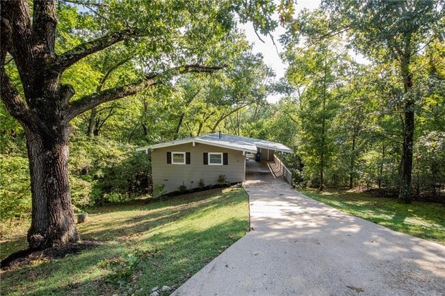 Building Photo - 82 Bosworth Cir