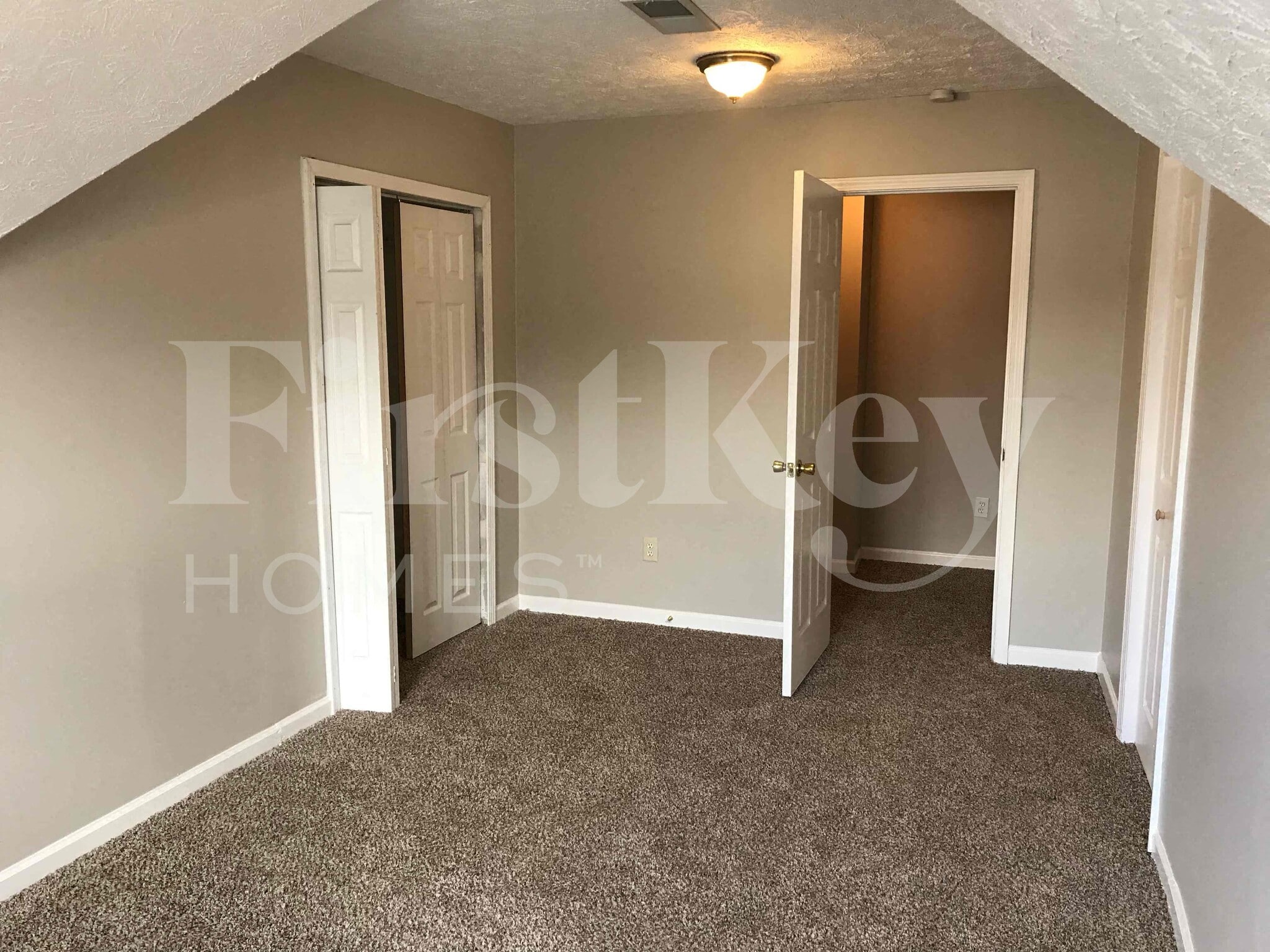 Building Photo - 7945 Weathers Ct