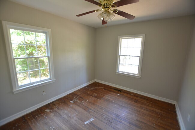 Building Photo - 1314 9th Ave