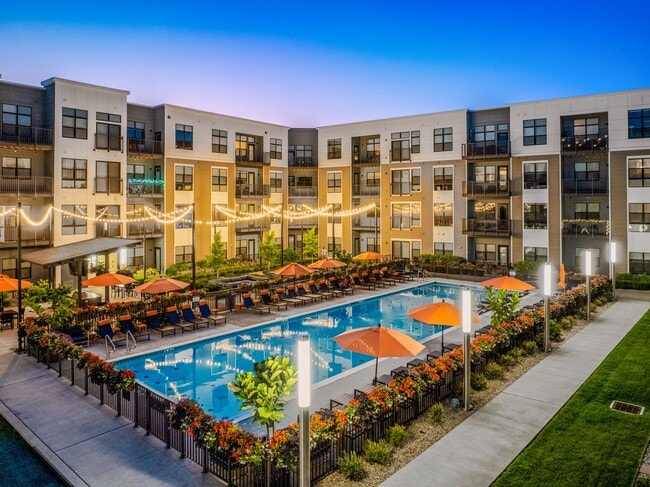 Building Photo - The Pointe at Polaris