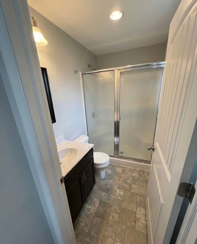 Building Photo - 3 Bed, 2.5 Bath - Single Family Home - AVAILABLE NOW