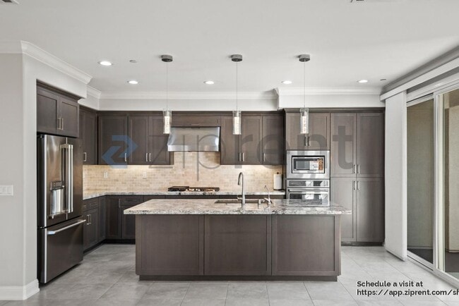 Building Photo - 205 Vereda del Turia