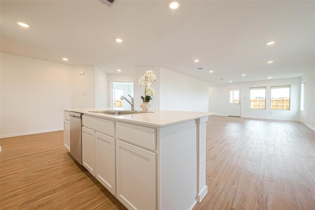 Building Photo - 3106 Elm Br Dr