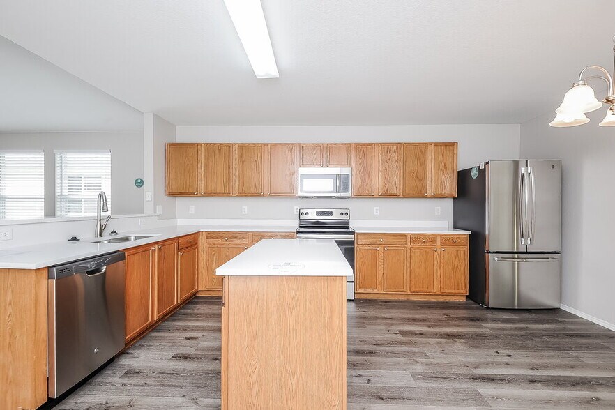 Building Photo - 1410 Post Oak Trail