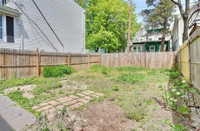 Building Photo - 166 St Pauls Ave