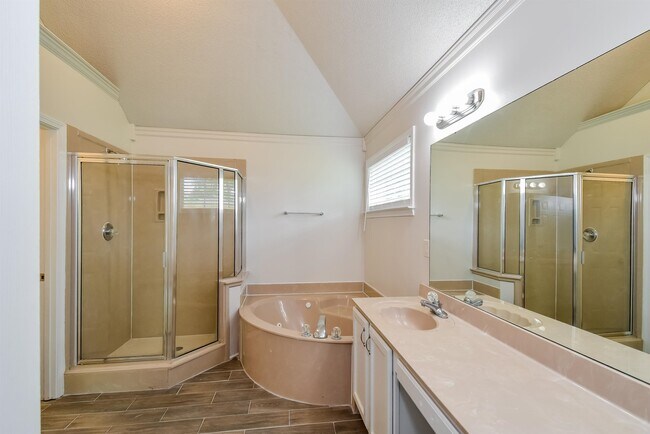 Building Photo - 5530 Millers Glen Ln