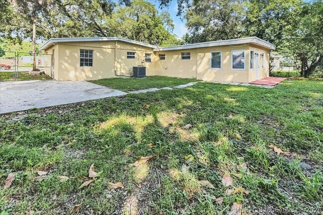 Building Photo - 107 Ronald Rd
