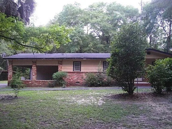 Building Photo - 1512 Silver Lake Rd