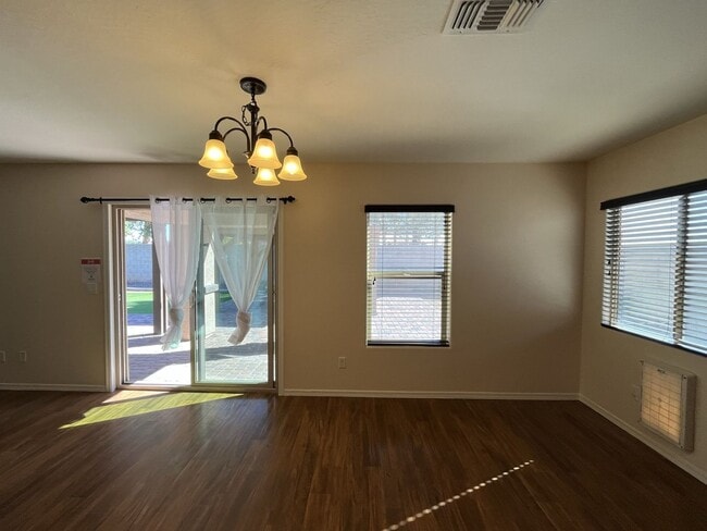 Building Photo - 4 Bedroom + Den Home in the Cameron Ranch ...