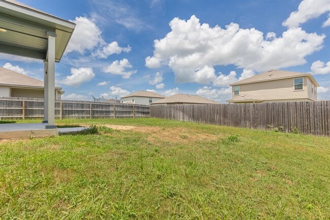 Building Photo - 746 Farmers Dell