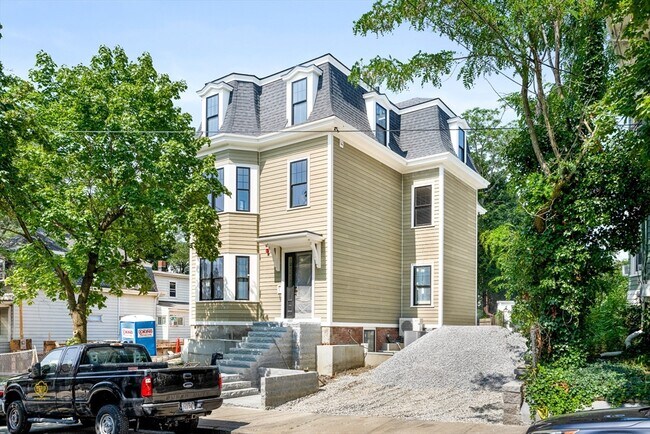 Building Photo - 34 Pinckney St
