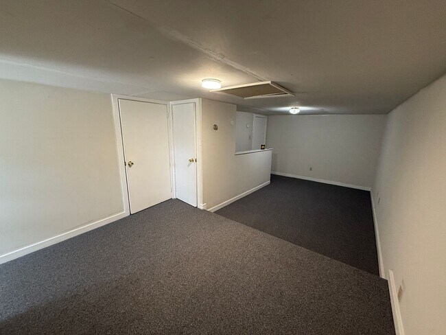 Building Photo - 376 Park Ave