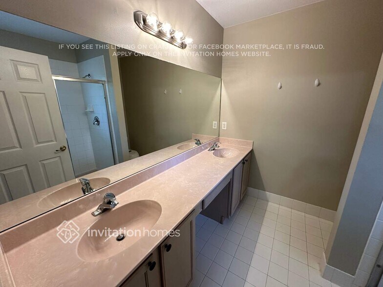 Building Photo - 3064 Waddell Ave