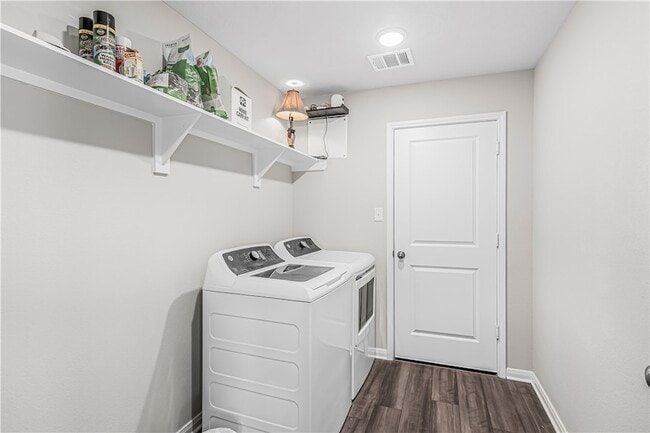 Building Photo - 411 Ft Dix Ln