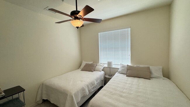 Building Photo - Turnkey Furnished Short Term Rental