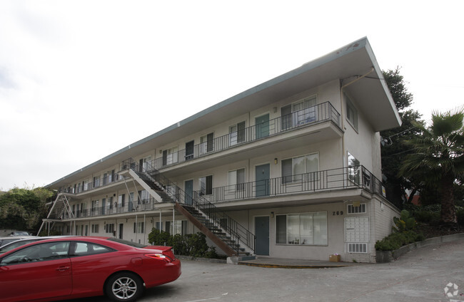 Building Photo - Fairmont Terrace