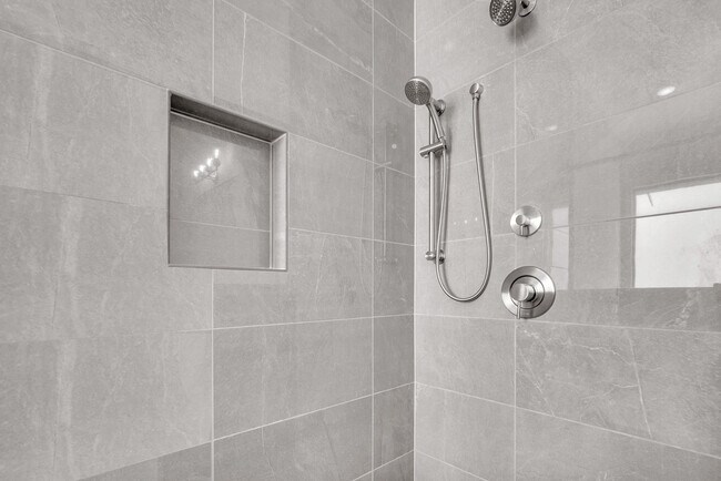 Building Photo - 10990 Violet Mdw St