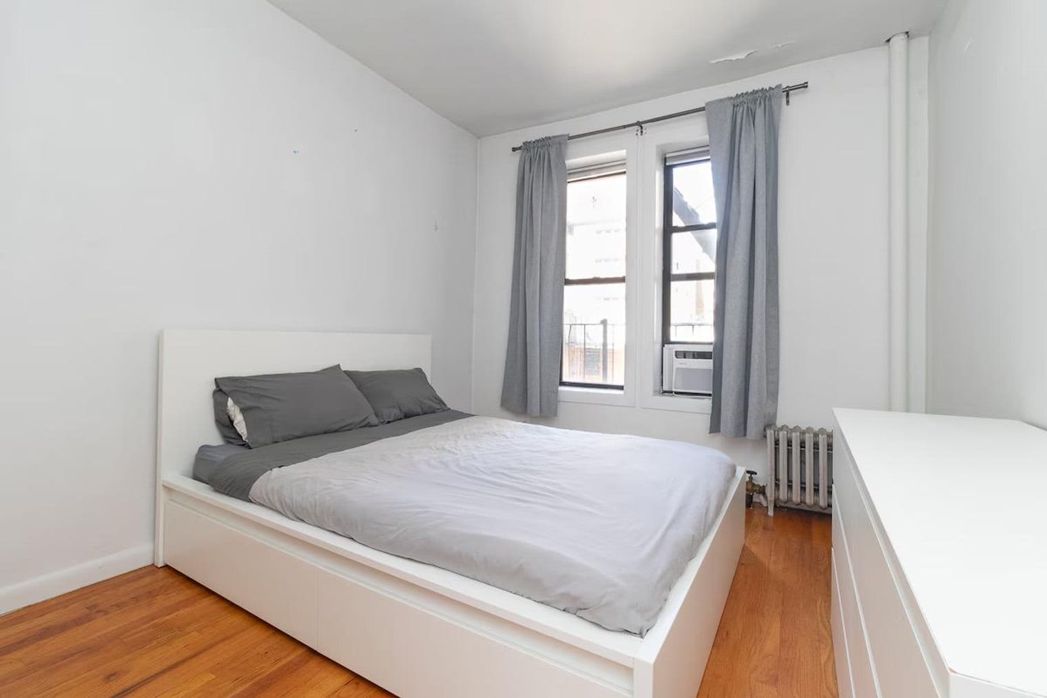 Building Photo - 1794 1st Ave
