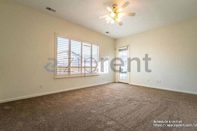 Building Photo - 100 Canterbury Ct