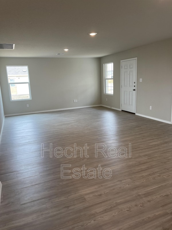 Building Photo - 10727 Prusiner Dr