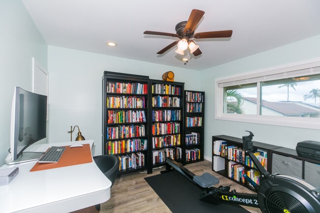 Building Photo - 202 Noke St