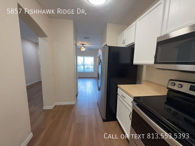 Building Photo - 5857 Fishhawk Ridge Dr