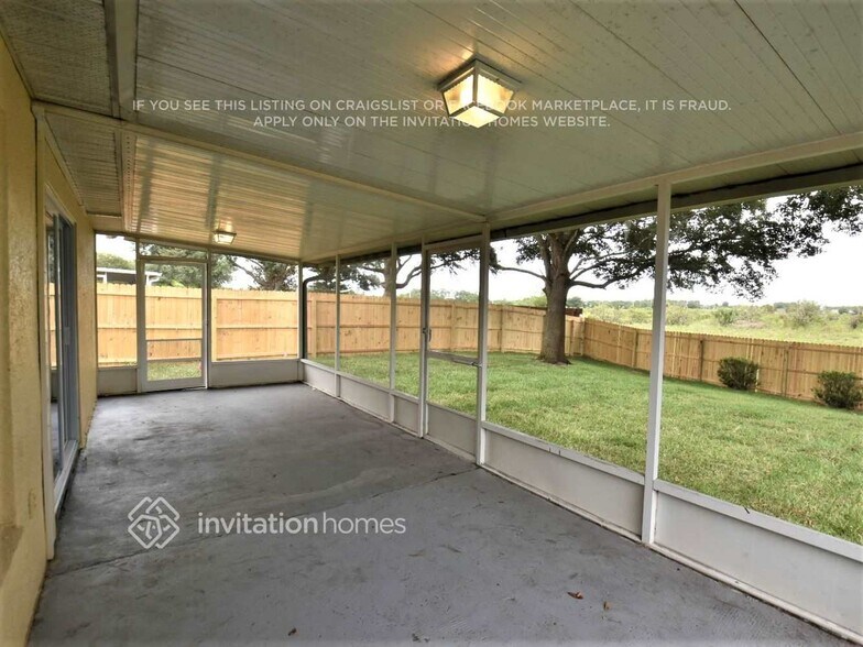 Building Photo - 14841 Margaux Dr