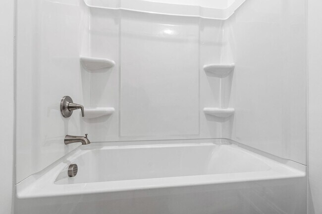 Building Photo - Stunning 4-Bedroom Home for Rent in Prime Cary Location!