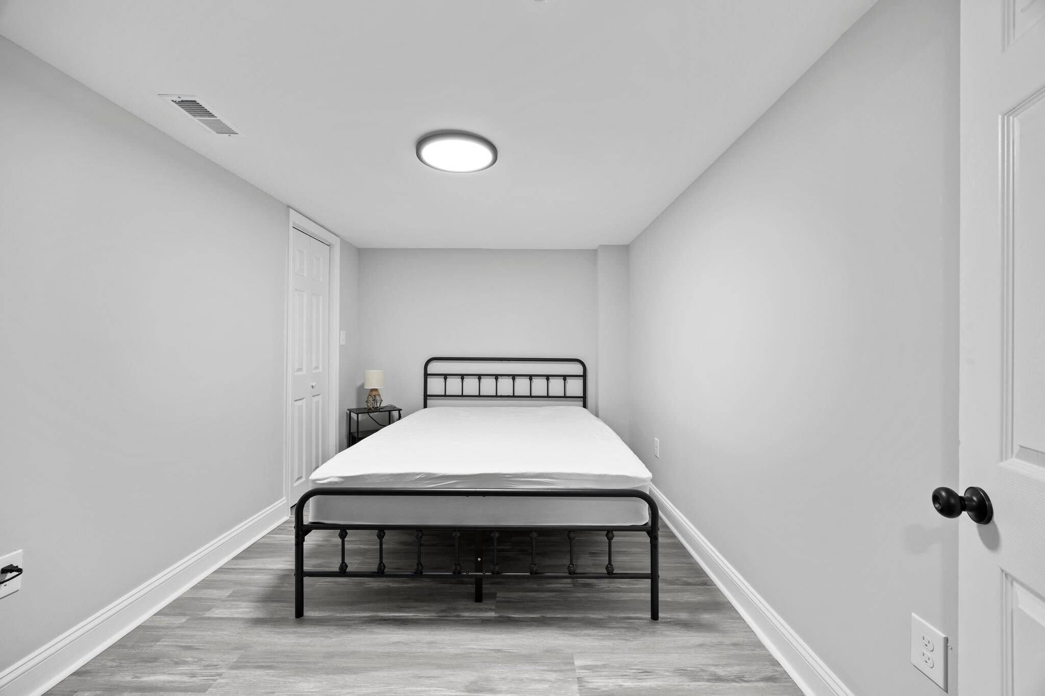 Building Photo - 5716 Leith Walk