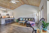 Building Photo - 1813 Eleventh Street-SI ID1023289P